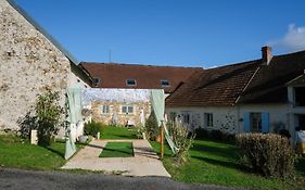 Gite De La Pierre Bleue, Maison A La Campagne